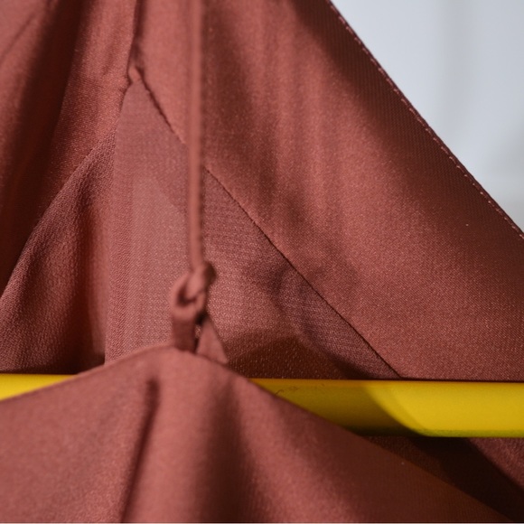 Club Monaco velvet look camisole in a beautiful coral colour. - Picture 2 of 11